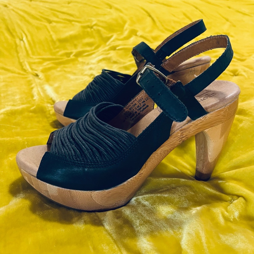 Elegant Black Leather Women's Heels